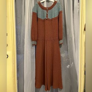 Beautiful Vintage Two-tone Sweater Knit Dress
